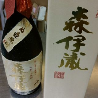 送料無料　森伊蔵　720ml　金ラベル(焼酎)