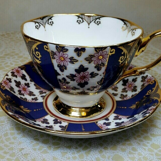 ROYAL ALBERT - ロイヤルアルバートの100周年記念シリーズのカップ