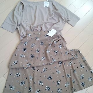 アズールバイマウジー(AZUL by moussy)のAZUL  新品未使用  花柄ロングスカート【size M】(ロングスカート)