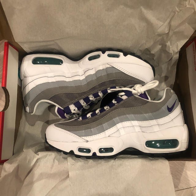 NIKE(ナイキ)のLU様専用 NIKE WMNS AIR MAX 95 US6/23.5㎝ レディースの靴/シューズ(スニーカー)の商品写真