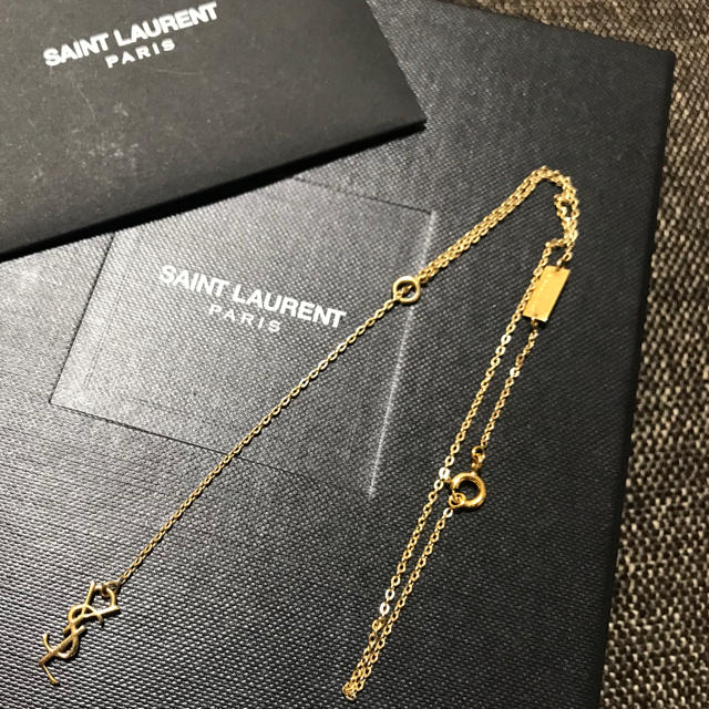 Saint Laurent(サンローラン)のサンローラン  ネックレス ゴールド 正規品 レディースのアクセサリー(ネックレス)の商品写真