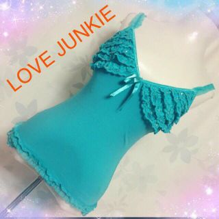 ラブジャンキー(LOVE JUNKIE)のレース♡ストーン付き♡キャミ(キャミソール)