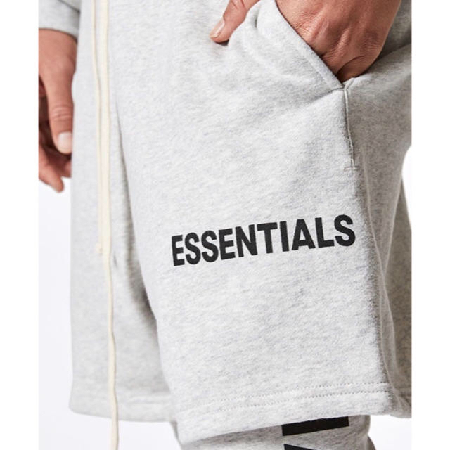 FEAR OF GOD(フィアオブゴッド)のM FOG Fear Of God Essentials スウェット ショーツ  メンズのパンツ(ショートパンツ)の商品写真