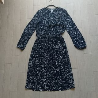 ギャップ(GAP)の☆タグなし新品☆ GAP ワンピース xsサイズ  花柄ネイビー色長袖(ロングワンピース/マキシワンピース)