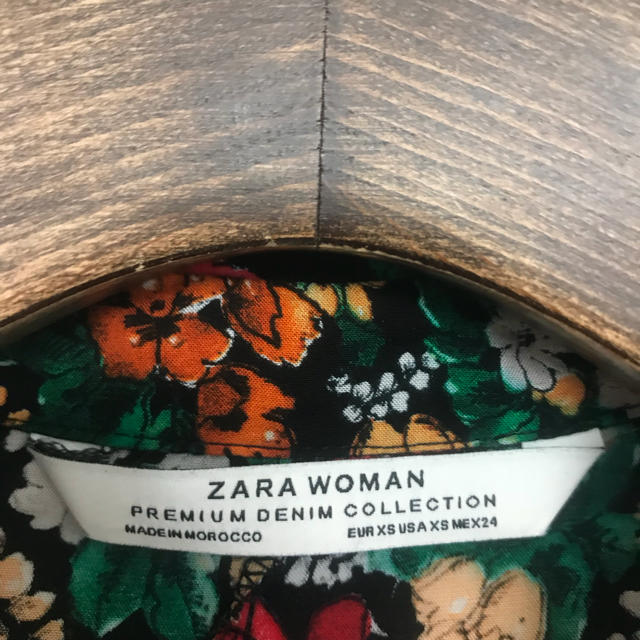 ZARA(ザラ)の送込♡美品♡ZARA♡花柄マキシワンピース レディースのワンピース(ロングワンピース/マキシワンピース)の商品写真