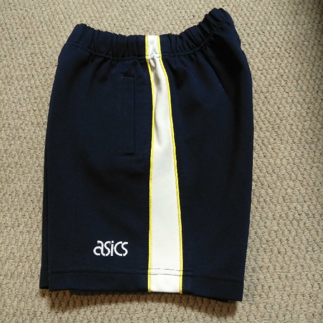 asics(アシックス)のアシックス　asics ハーフパンツ　ジャージ　短パン　130cm キッズ/ベビー/マタニティのキッズ服男の子用(90cm~)(パンツ/スパッツ)の商品写真