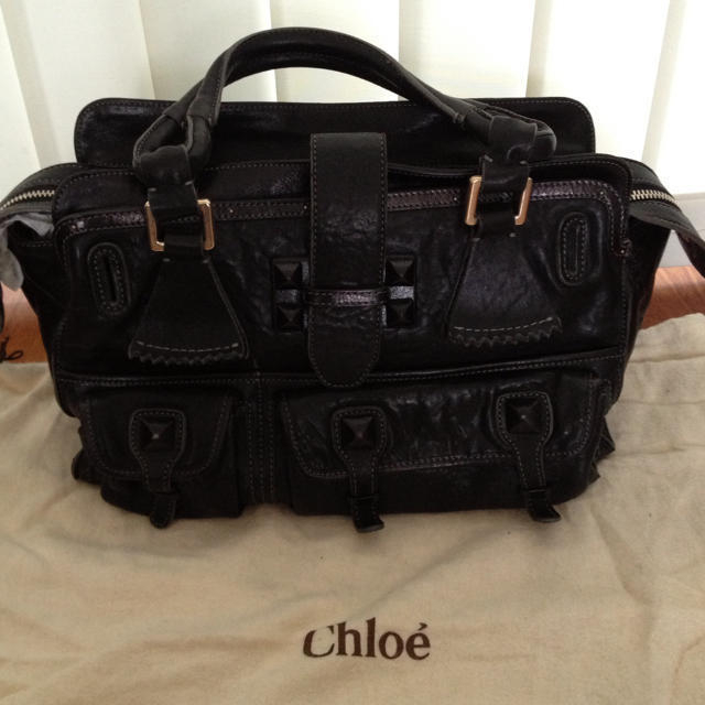 Chloe(クロエ)のchloeのスタッズバッグ レディースのバッグ(ハンドバッグ)の商品写真