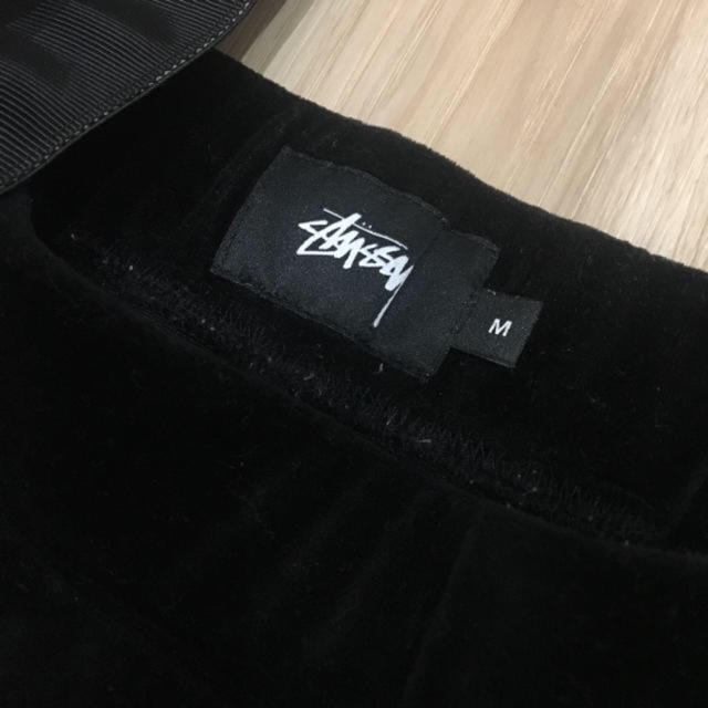 STUSSY(ステューシー)の☆週末限定価格☆stussy ベロアパンツ レディースのパンツ(サロペット/オーバーオール)の商品写真