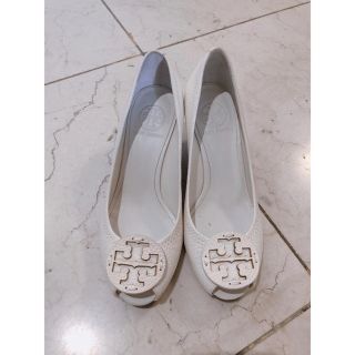 トリーバーチ(Tory Burch)のkaren様☆TORY BURCH☆白(ハイヒール/パンプス)