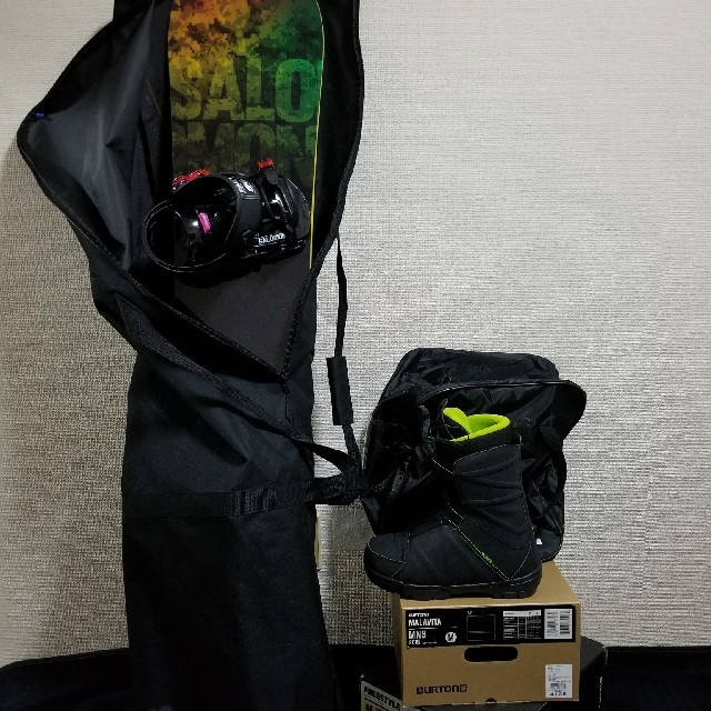 SALOMON(サロモン)のワックス塗って発送もできます！超美品！SALOMON エントリーセット スポーツ/アウトドアのスノーボード(ボード)の商品写真