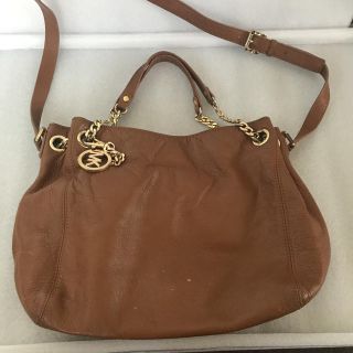 マイケルコース(Michael Kors)の【送料込み】マイケルコース2wayバッグ！(ハンドバッグ)