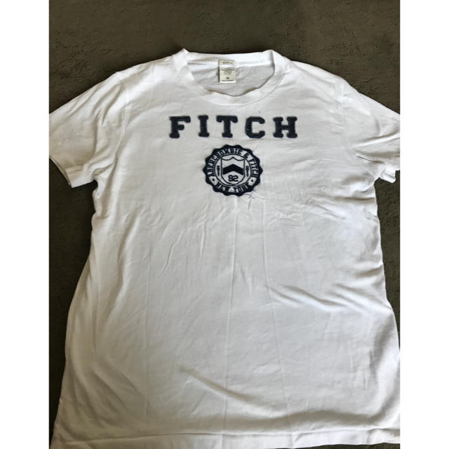 Abercrombie&Fitch(アバクロンビーアンドフィッチ)のしんのすけさん専用  ABECROMBIE&FITCH メンズ白ティシャツ メンズのトップス(Tシャツ/カットソー(半袖/袖なし))の商品写真