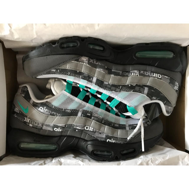 NIKE(ナイキ)のatmos×NIKE AIR MAX 95 JADE WE LOVE NIKE メンズの靴/シューズ(スニーカー)の商品写真