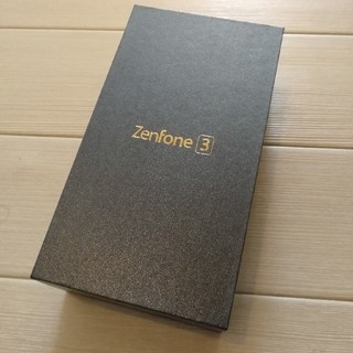 エイスース(ASUS)のZenfone3 5.2インチ ZE520KL ゴールド 国内版SIMフリー(スマートフォン本体)