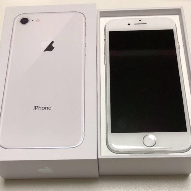 【新品☆SIMロック解除済】iPhone8 64GB docomo