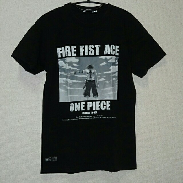 Uniqlo ユニクロ ｕｔ One Piece ポートガス ｄ エース ｔシャツの通販 By Hide03may S Shop ユニクロならラクマ