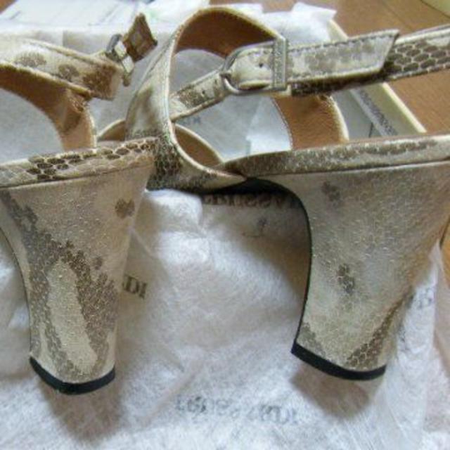Trussardi(トラサルディ)のTRUSSARDIサンダルトラサルデイー レディースの靴/シューズ(サンダル)の商品写真