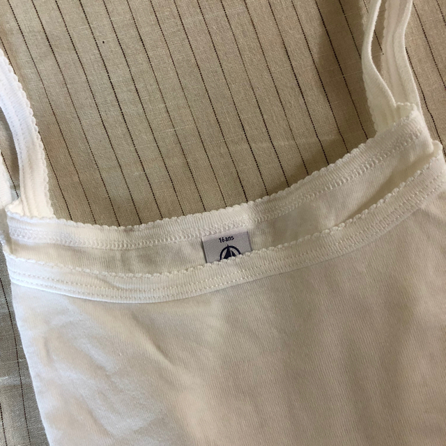 PETIT BATEAU(プチバトー)のプチバトー ポワンココット キャミソール  16ans未使用  1枚 レディースのトップス(キャミソール)の商品写真