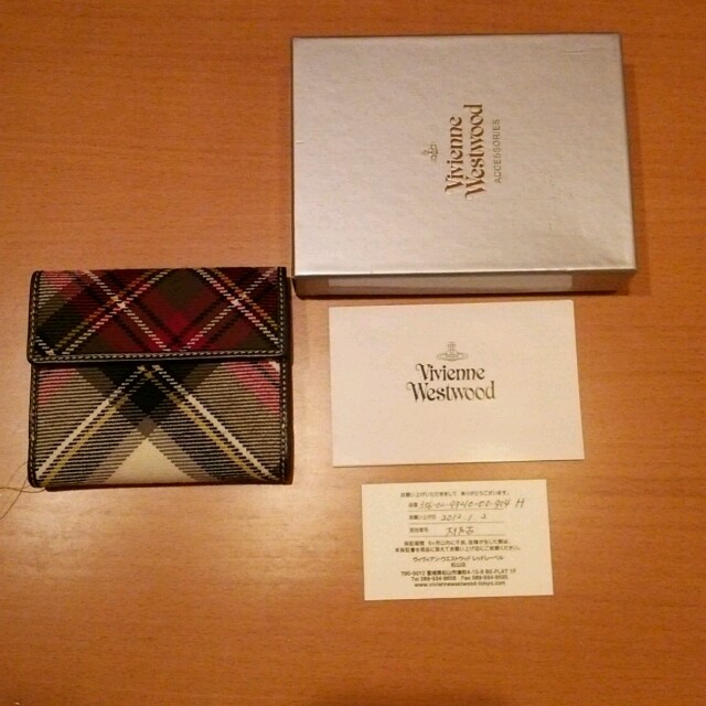Vivienne Westwood(ヴィヴィアンウエストウッド)のVivienneWestwood財布 新 レディースのファッション小物(財布)の商品写真