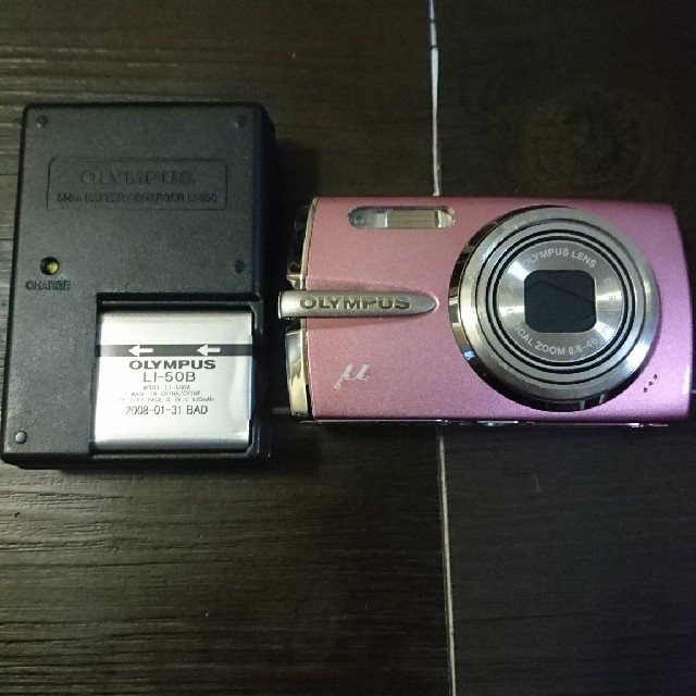 OLYMPUS(オリンパス)のOLYMPUSデジタルカメラ u1020 スマホ/家電/カメラのカメラ(コンパクトデジタルカメラ)の商品写真