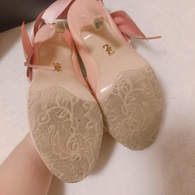 値下げしました♡ mayla classic ♡ ピンクリボンパンプス レディースの靴/シューズ(ハイヒール/パンプス)の商品写真