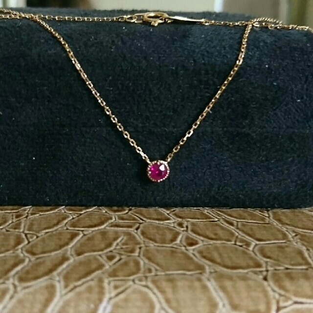 美品○アガットk18ルビーネックレス