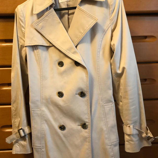 トレンチコート ベージュ レディースのジャケット/アウター(トレンチコート)の商品写真