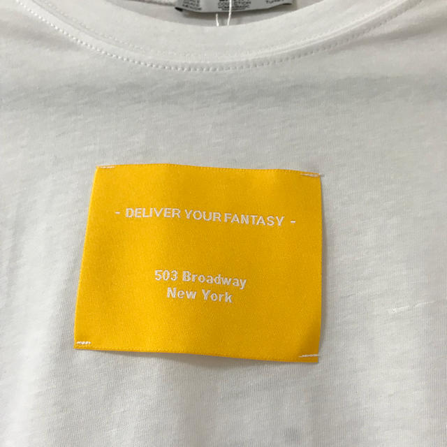 ZARA(ザラ)の新品☆ ZARA タグ付きTシャツ レディースのトップス(Tシャツ(半袖/袖なし))の商品写真