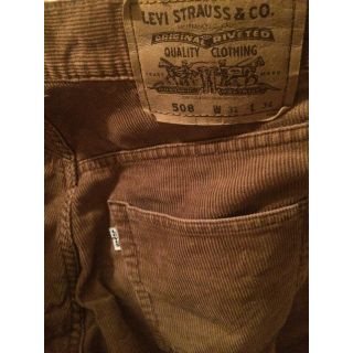 リーバイス(Levi's)の色は一枚目が近いです　Levi’s508 W31 L34 ブラウンコーデュロイ(デニム/ジーンズ)