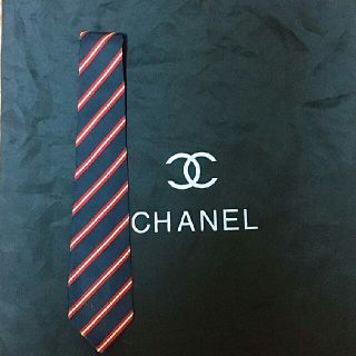 シャネル(CHANEL)の専用☆確実正規品☆CHANELネクタイ☆(●´∀｀●)(ネクタイ)