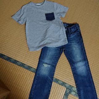 ギャップキッズ(GAP Kids)のGAPKIDS ダメージデニム+GUポケット付きTシャツ(パンツ/スパッツ)