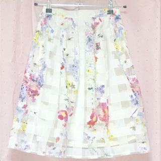 トッコ(tocco)の♡値下げしました♡ tocco 花柄オーガンジースカート ラベンダー(ひざ丈スカート)