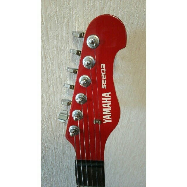 ヤマハ(ヤマハ)のヤマハエレキギターSE203 楽器のギター(エレキギター)の商品写真