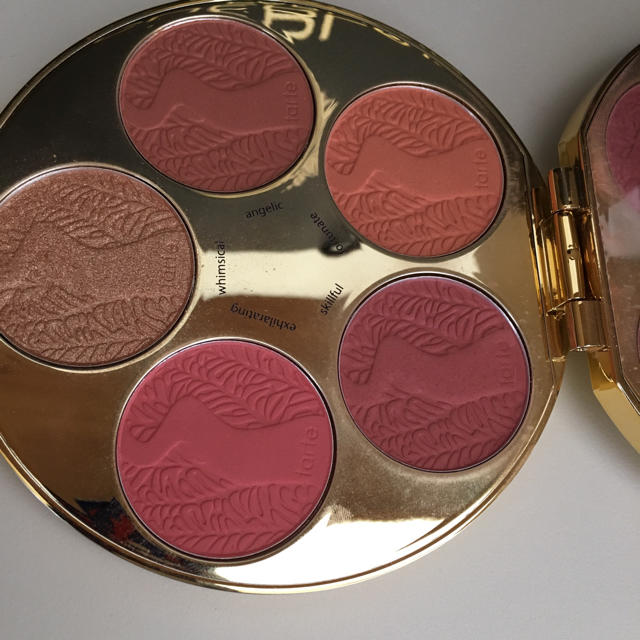 Sephora(セフォラ)のtarte blush bazaar フェイスパレット コスメ/美容のベースメイク/化粧品(フェイスカラー)の商品写真