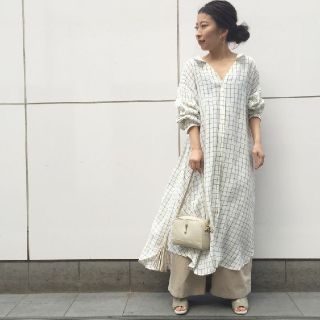 ラウンジドレス(Loungedress)の新品　GALLARDAGALANTE
リリア　ウィンドーペンシャツワンピース(ロングワンピース/マキシワンピース)