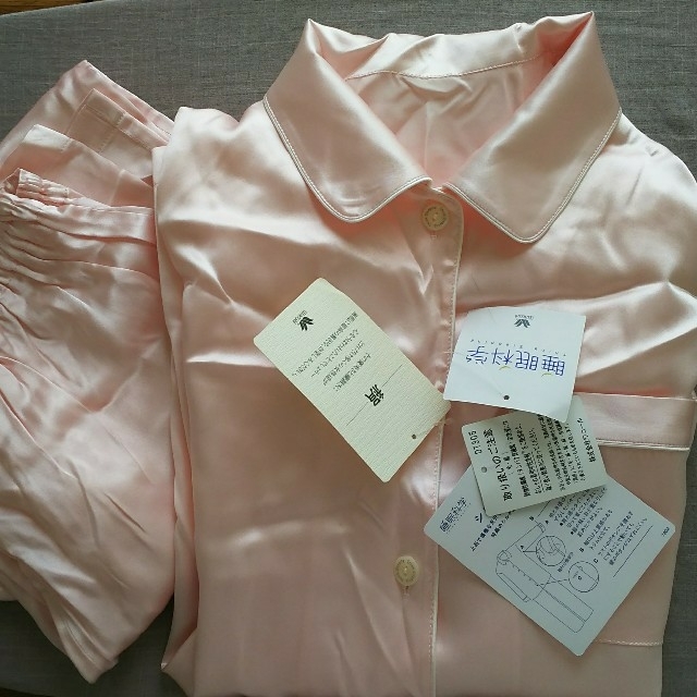 予約済 ワコール シルクパジャマ 睡眠科学 半額SALE☆ kinetiquettes.com