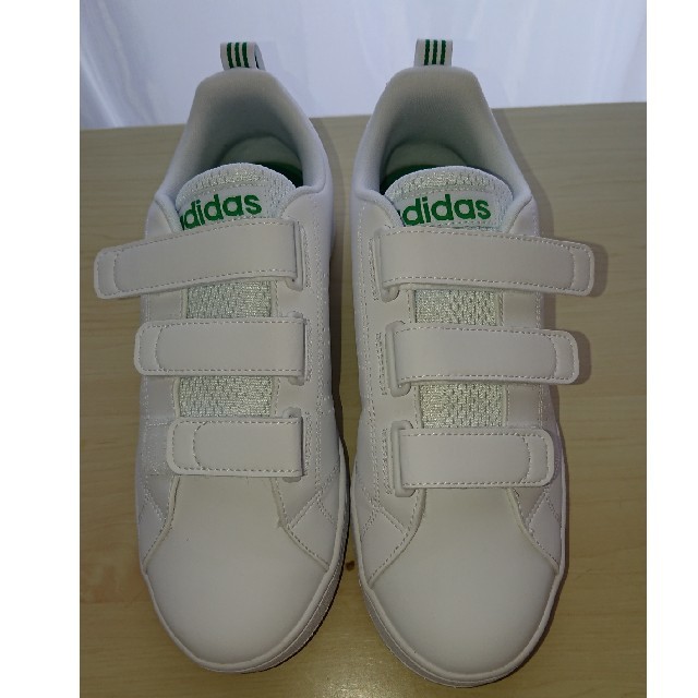 adidas(アディダス)のadidas VALCLEAN2 レディースの靴/シューズ(スニーカー)の商品写真
