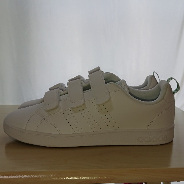 adidas(アディダス)のadidas VALCLEAN2 レディースの靴/シューズ(スニーカー)の商品写真