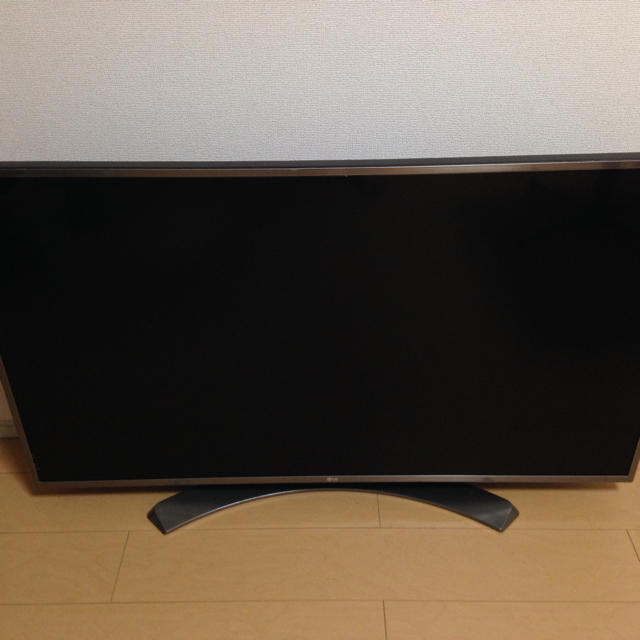 49インチ液晶テレビ (UH6500)