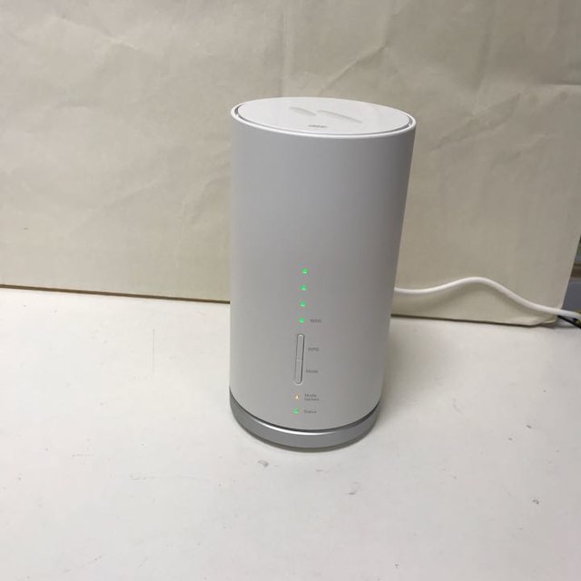 Au L01s Speed Wi-Fi HOME スマホ/家電/カメラのスマホアクセサリー(その他)の商品写真