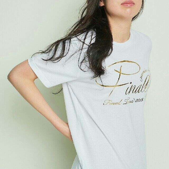 *安室奈美恵* Final Tour 2018 ツアーTシャツ white エンタメ/ホビーのタレントグッズ(ミュージシャン)の商品写真