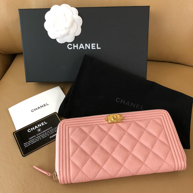 CHANEL(シャネル)の【48時間価格】新品♡ シャネル ボーイシャネル  長財布 キャビアスキン レディースのファッション小物(財布)の商品写真