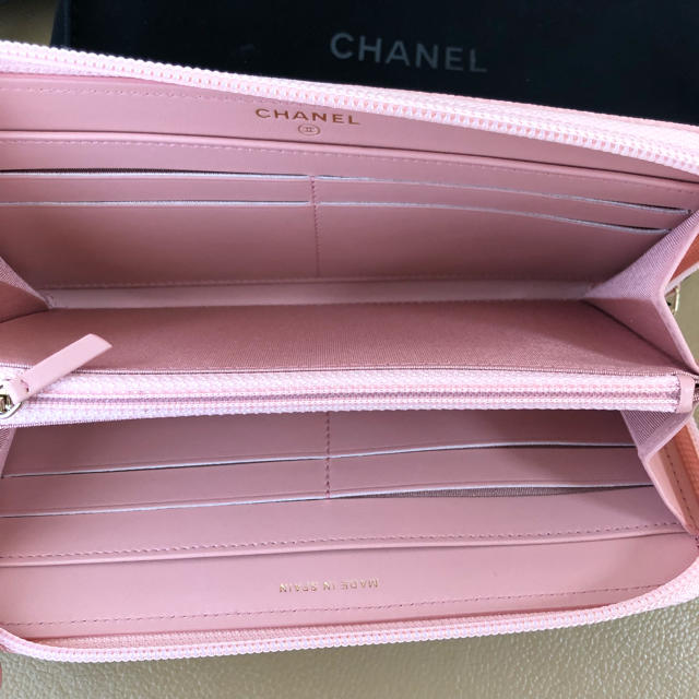 CHANEL(シャネル)の【48時間価格】新品♡ シャネル ボーイシャネル  長財布 キャビアスキン レディースのファッション小物(財布)の商品写真