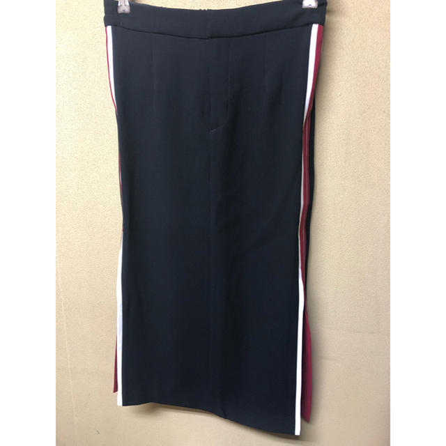 ZARA(ザラ)のサイドライン スカート レディースのスカート(ロングスカート)の商品写真