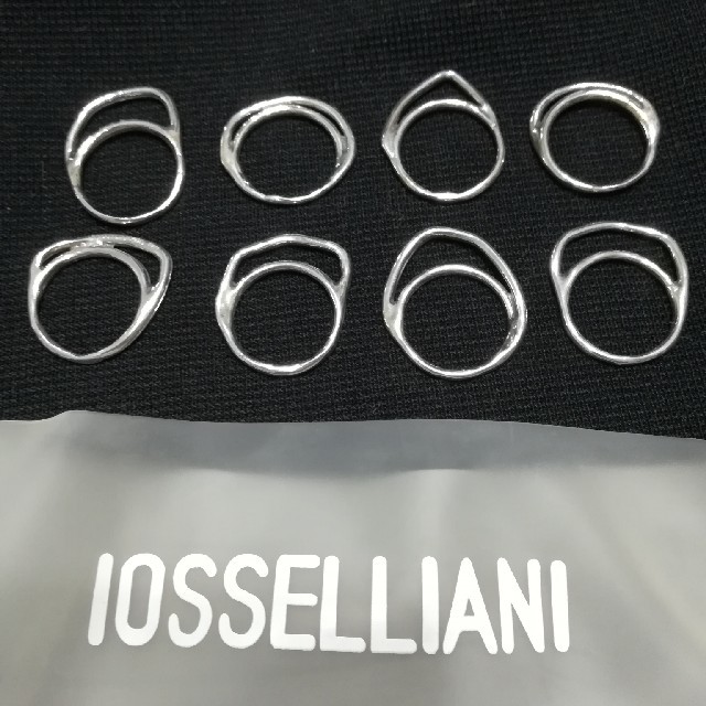 IOSSELLIANI(イオッセリアーニ)のDAN 様専用　IOSSELLIANI パズルリング８連 シルバー レディースのアクセサリー(リング(指輪))の商品写真