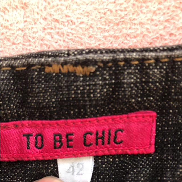 TO BE CHIC(トゥービーシック)のtobechicデニムパンツ レディースのパンツ(カジュアルパンツ)の商品写真