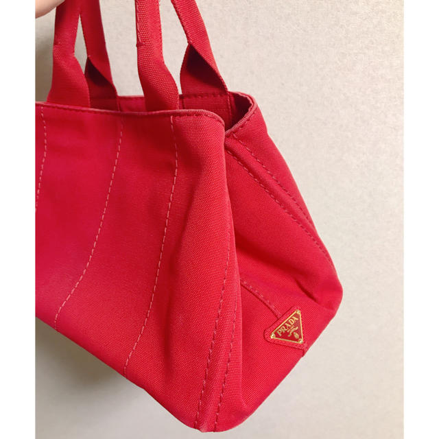 PRADA(プラダ)の【しょうこ様 専用】プラダ カナパ  トート ロッソ M レディースのバッグ(トートバッグ)の商品写真