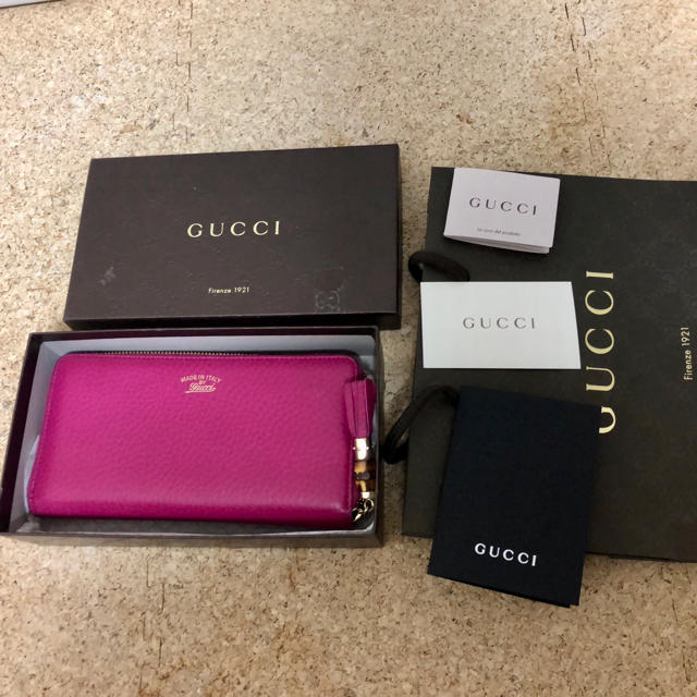 GUCCI イタリア製 本革 長財布 箱 袋付き-