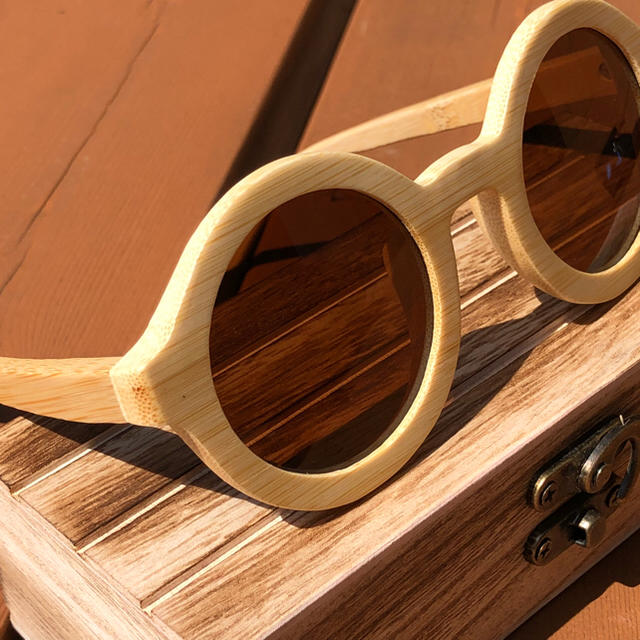 木のサングラス wood sunglasses メンズのファッション小物(サングラス/メガネ)の商品写真