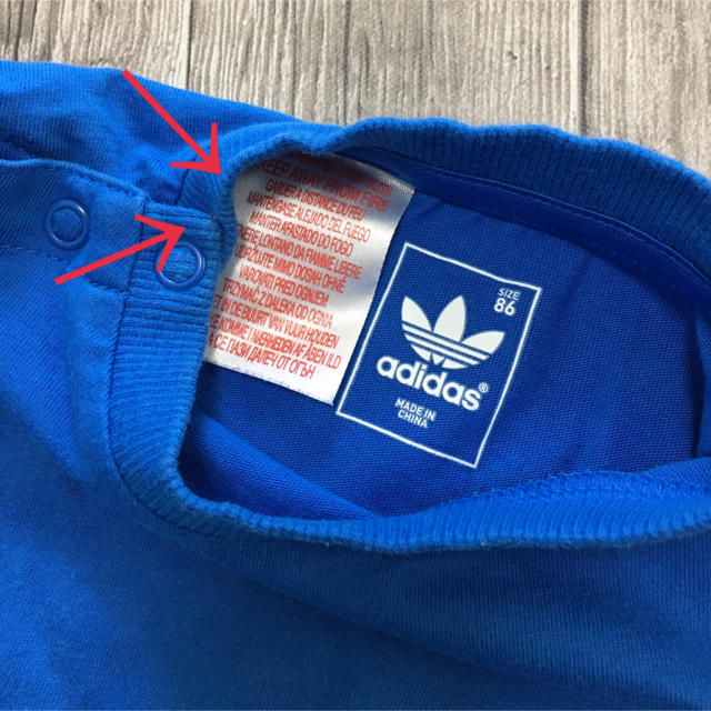 adidas(アディダス)のアディダス オリジナルス Tシャツ  90 キッズ/ベビー/マタニティのキッズ服男の子用(90cm~)(Tシャツ/カットソー)の商品写真